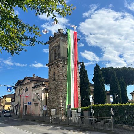 Casa - Via Francigena Via Vandelli มาสซา ภายนอก รูปภาพ
